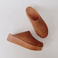 Cocoa brown leather clogs by Bryr Studio with a rustic, earthy tone