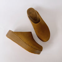 BeanSS seaweed sandal in deep green with a calming, natural feel
