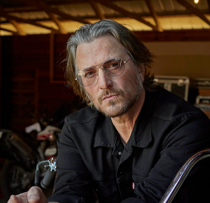 Caddis Mabuhay Readers - Matte Gold/Charcoal