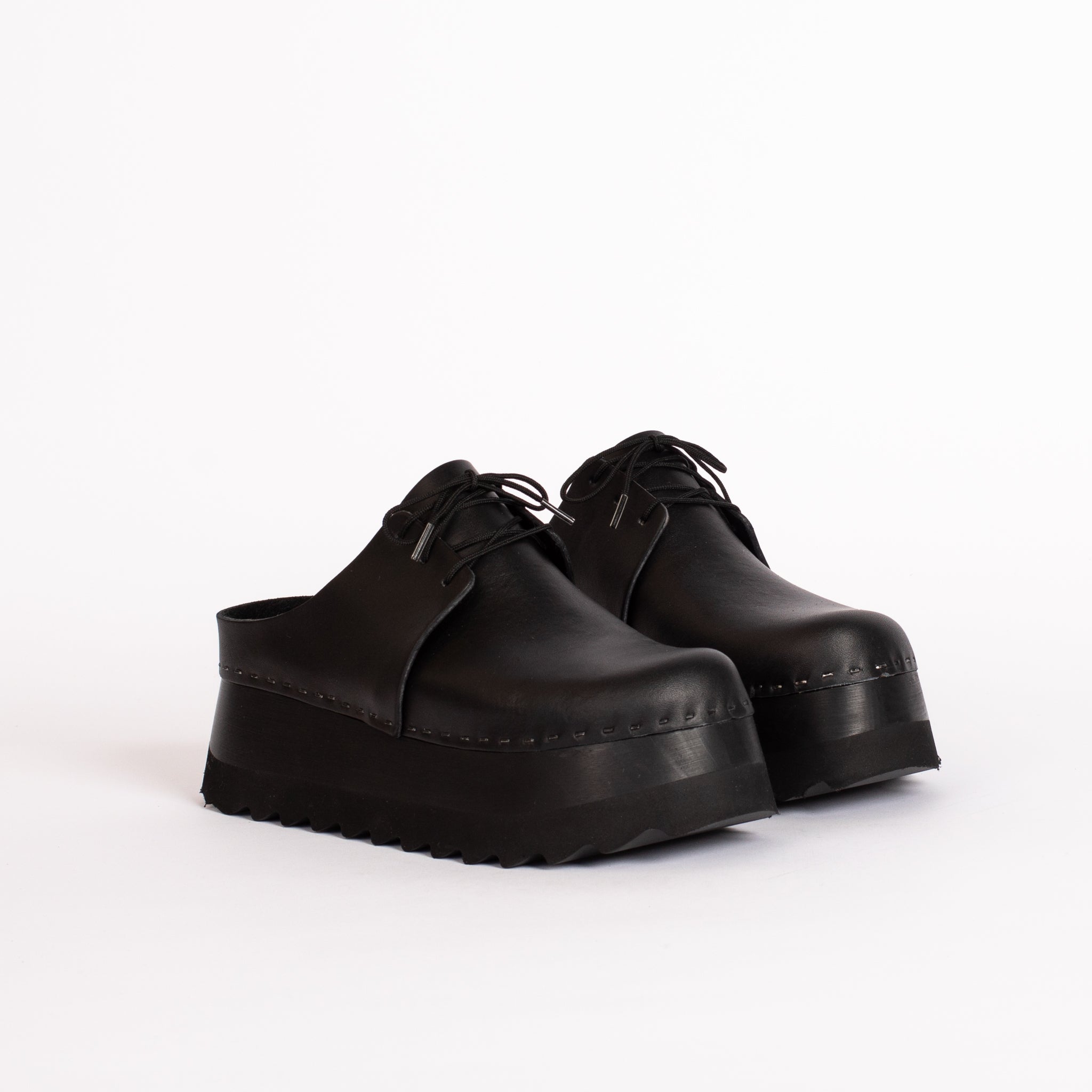 ORR Bobby-Soxer Round Shoes ブラック N15140s.jpg