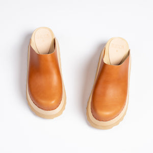 Chonk Clog in Whiskey