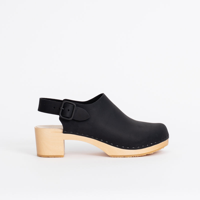 Daphne in Coal Nubuck - Size 8 (T1)