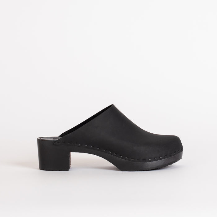 Gabe Block Heel in Monoblack - Final sale