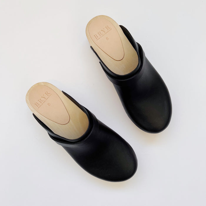Gwen Worker Clog in Black Leather