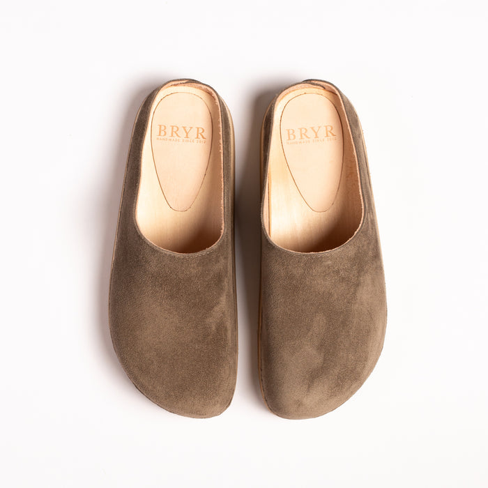 Loaf Clog in Mushroom Suede