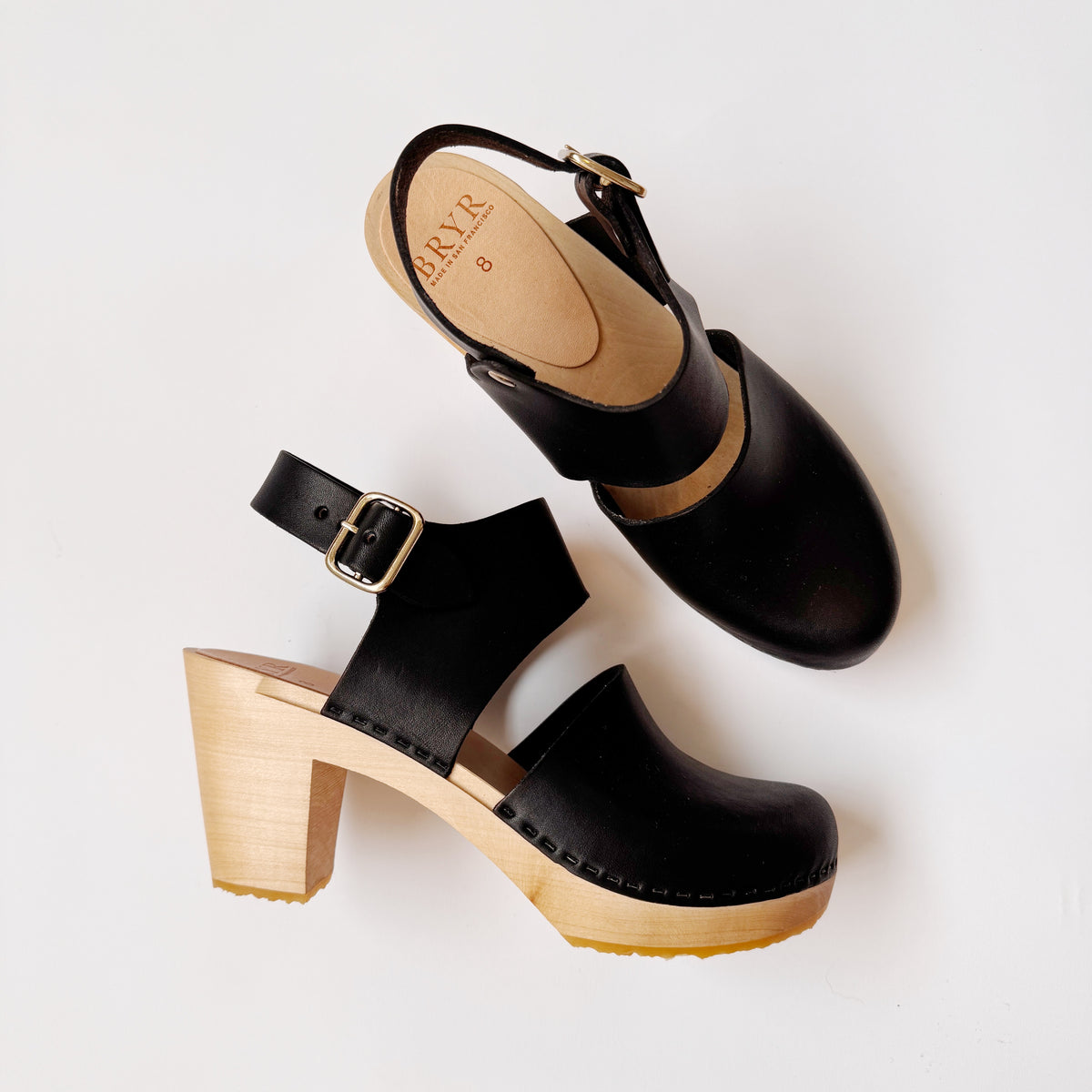 Miranda closed toe in Black