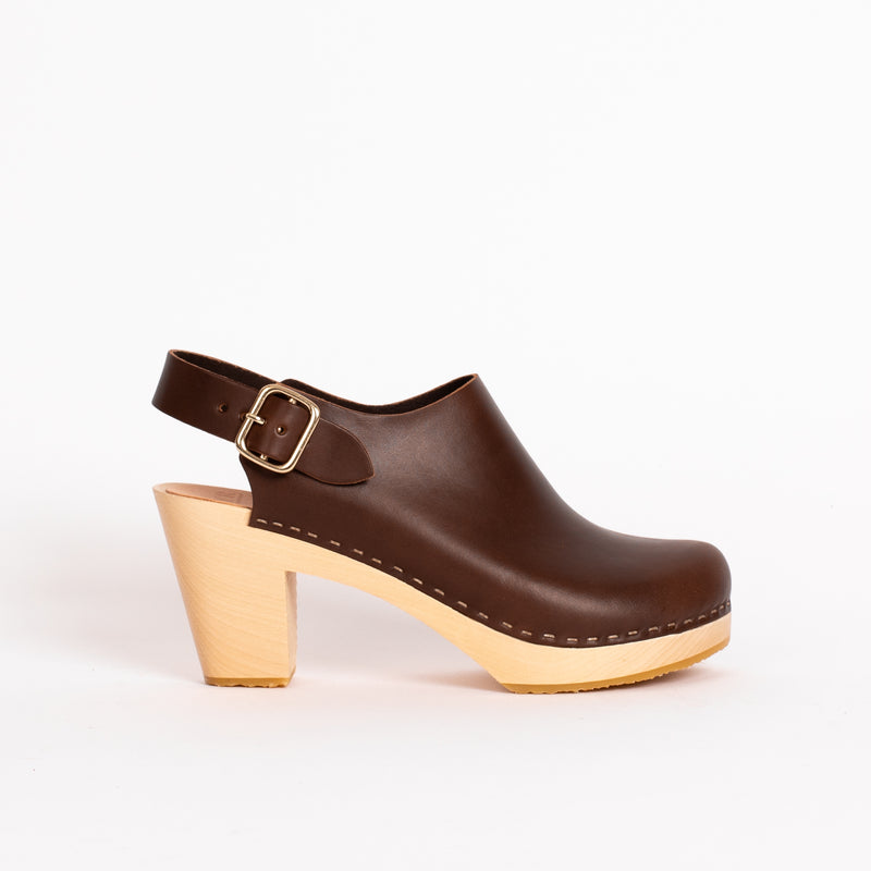 Suzie in Coffee leather