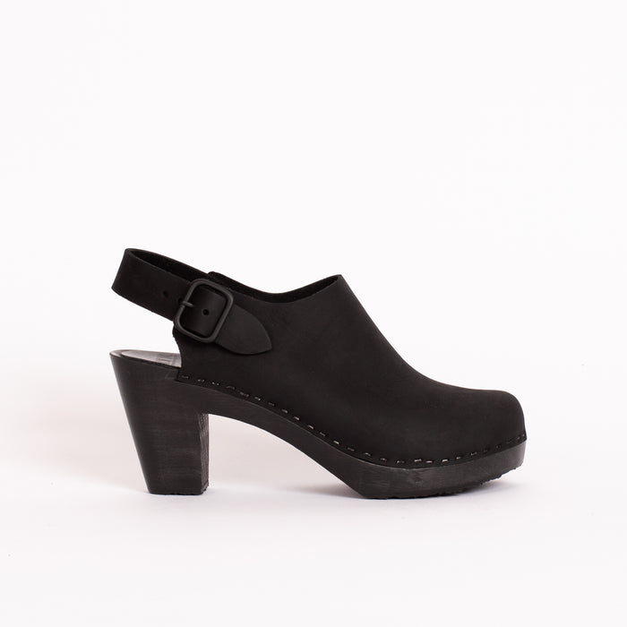Suzie in Monochrome Black