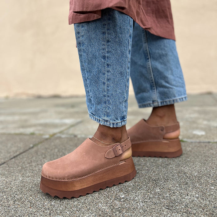 Tegan in Cocoa - Final Sale