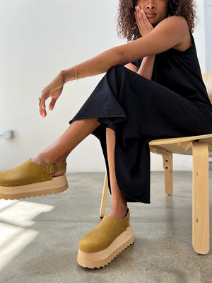 Tegan Clog in Kelp