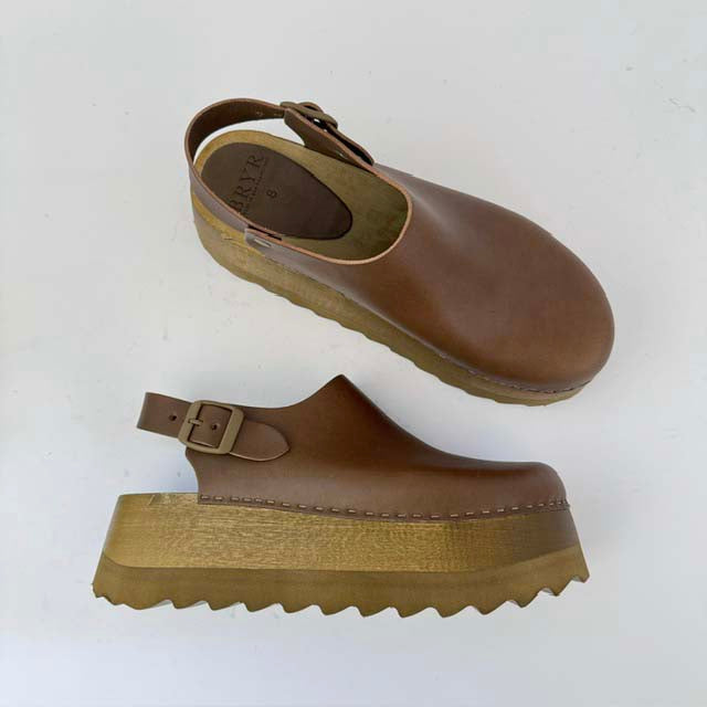 Tegan in Olive Green Leather - Size 8 (T1)