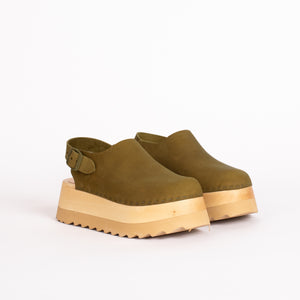 Tegan Clog in Kelp