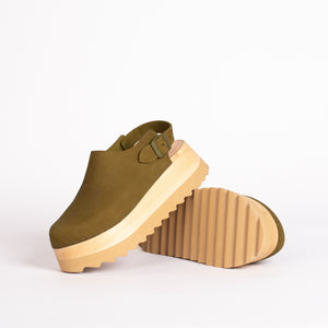 Tegan Clog in Kelp