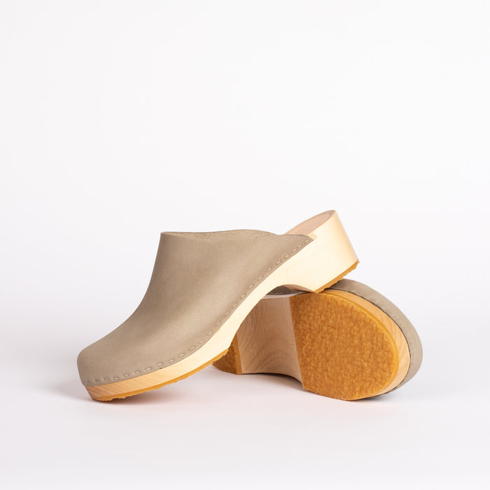 Worker Clog in Birch