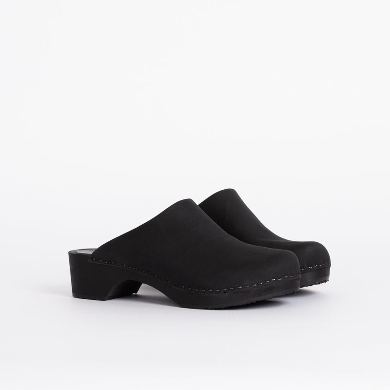Worker Clog in Monochrome