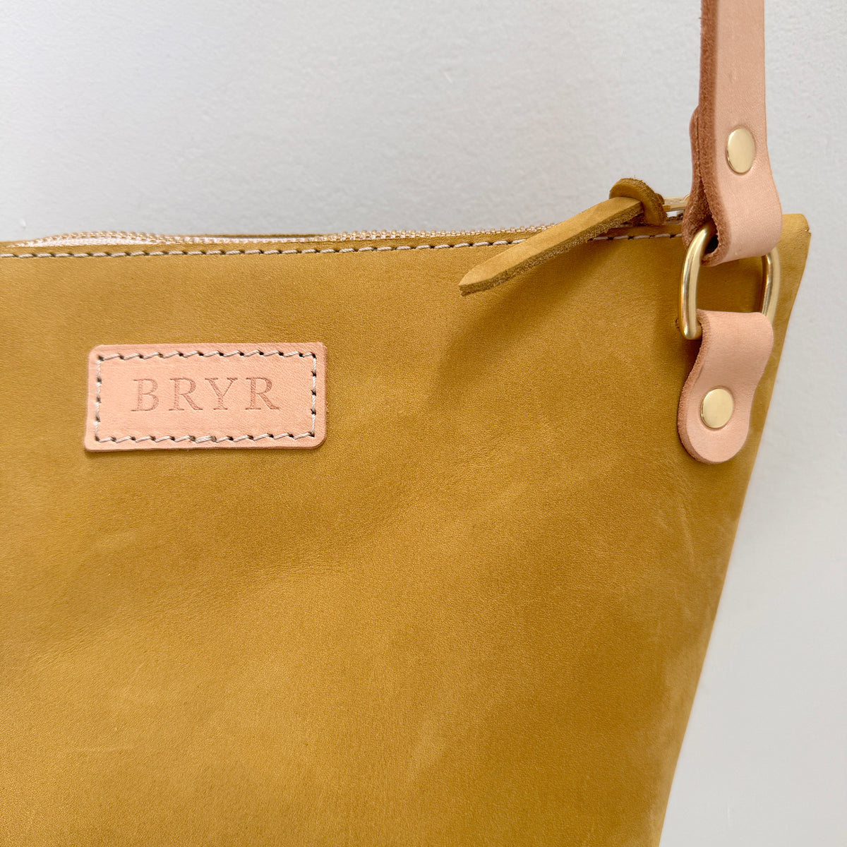 Crossbody Bag in Fennel