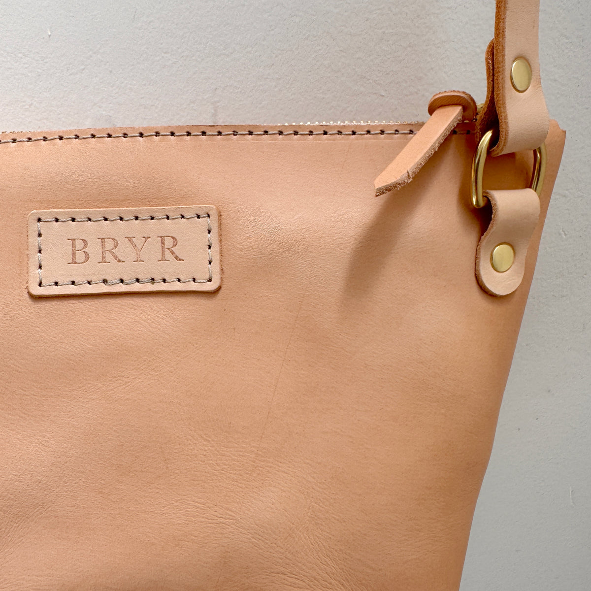 Crossbody Bag in Natural