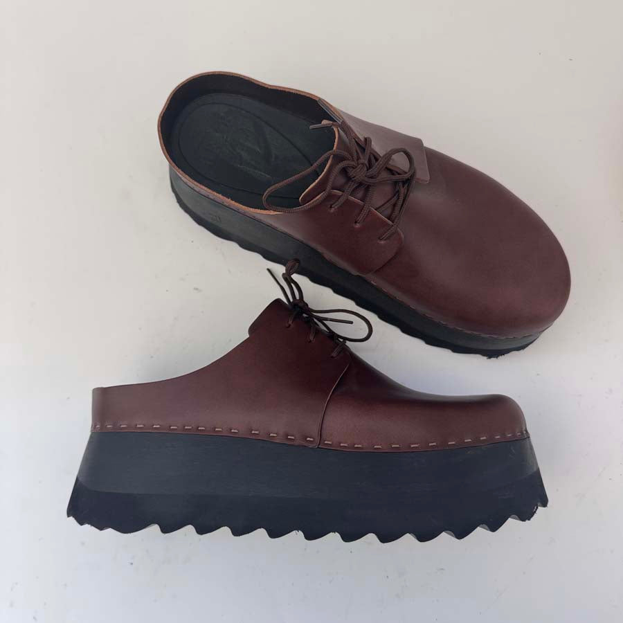 Charlie in Black Coffee Leather - Size 8 (T1)