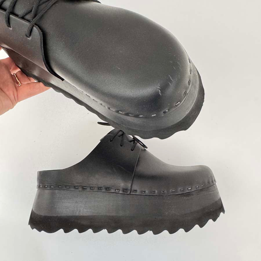 Charlie in Motoblack - Size 7 (T3)