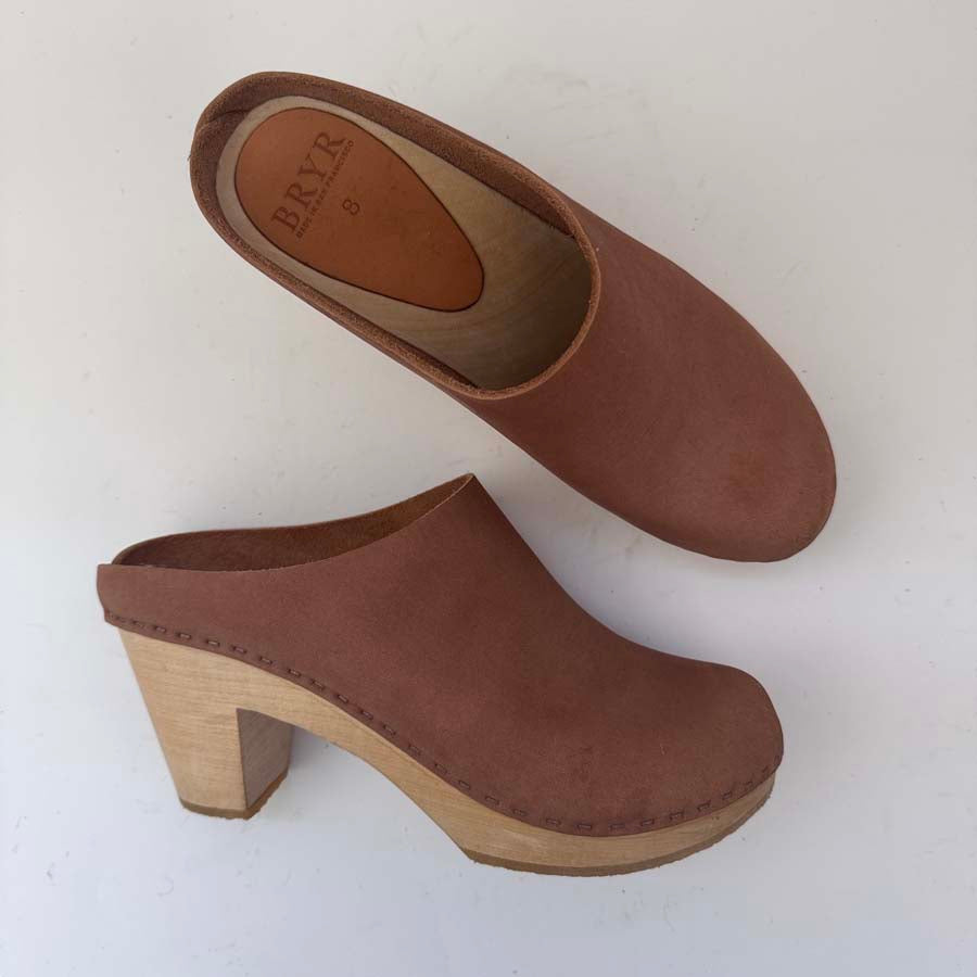 Chloe in Adobe- Size 8 (T4)