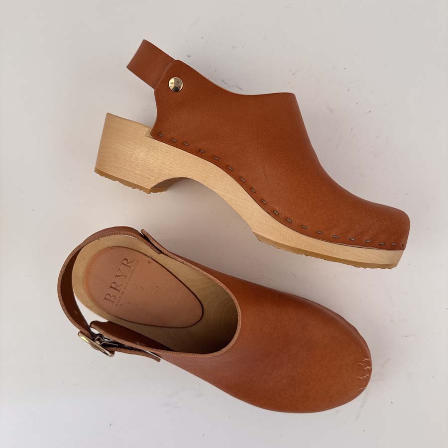 Ellie in Whiskey - Size 5 (T3)