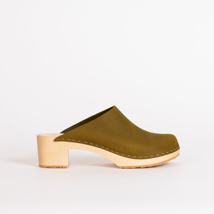 Gabe Block Heel in Kelp - Final Sale