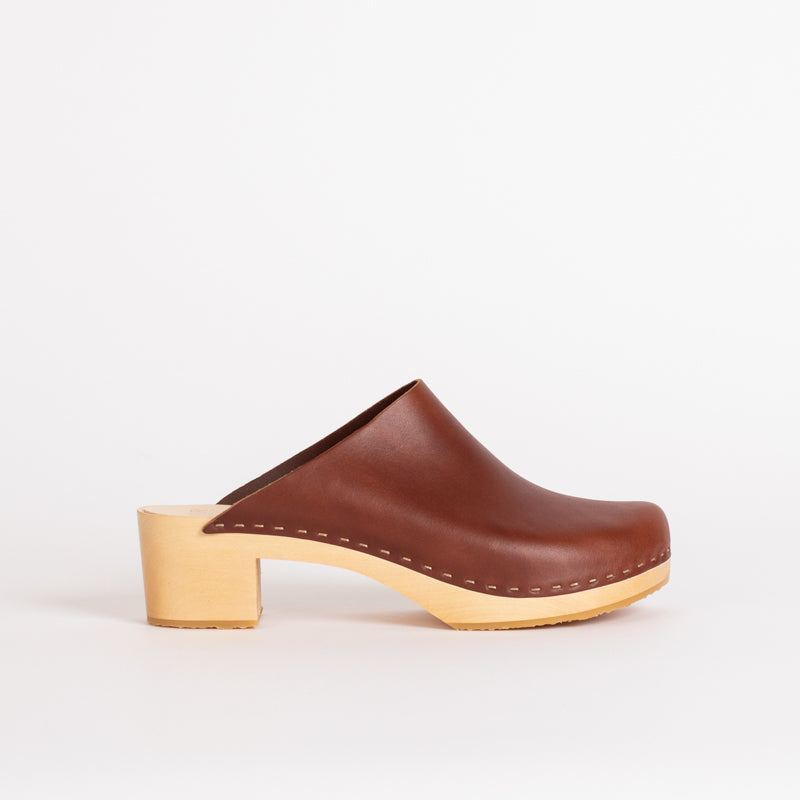 Gabe in Sienna - Size 12  (T2)