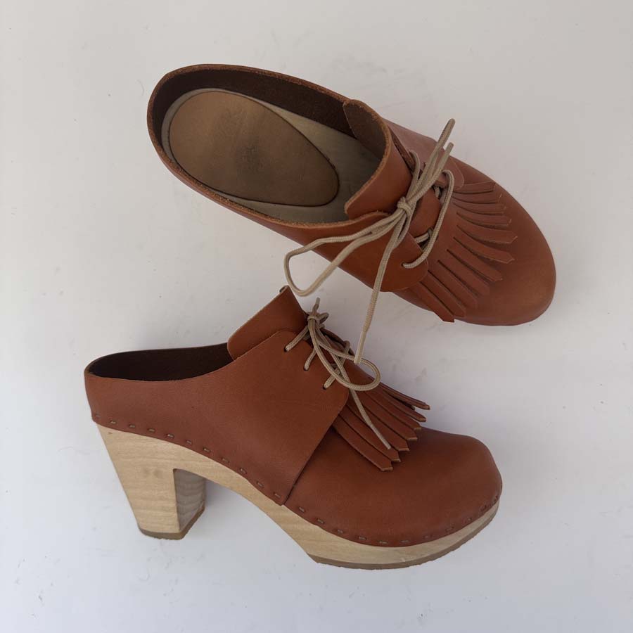 Millie with Kilt in Whiskey- Size 5 (T4)