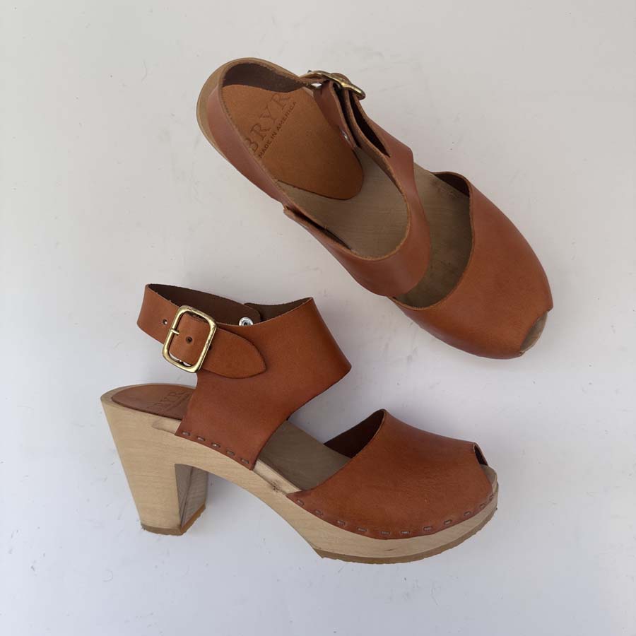 Miranda Peep Toe in Whiskey- Size 5 (T4)
