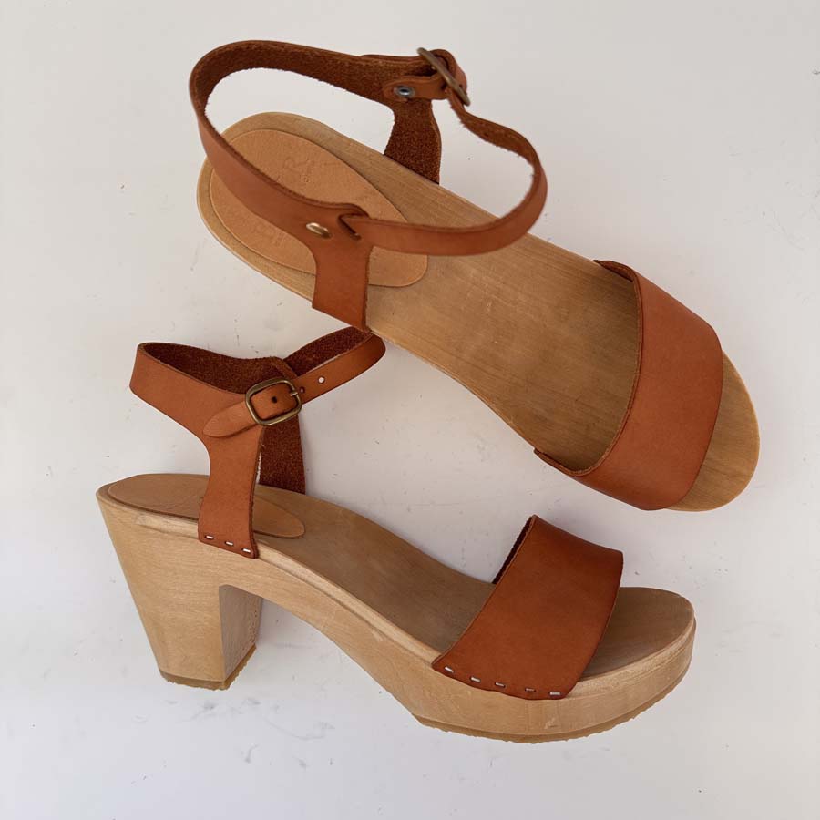 Rachel in Natural Leather - Size 11 (T3)