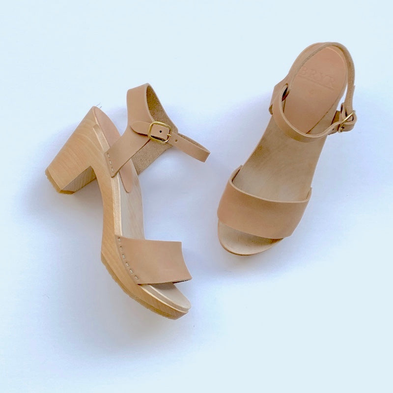 Rachel Sandal Toe in Blush Nubuck - Size 4 (T2)