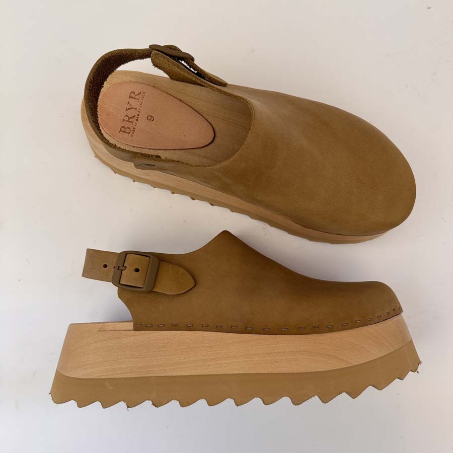 Tegan in Kelp - Size 9 (T3)