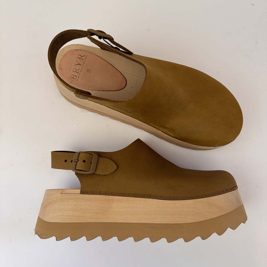 Tegan in Kelp - Size 8 (T3)