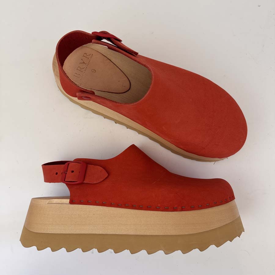 Tegan in Poppy - Size 9 (T3)