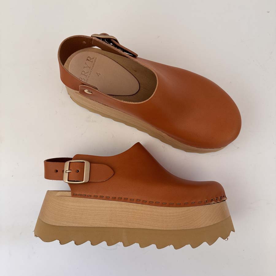 Tegan in Whiskey - Size 4 (T3)