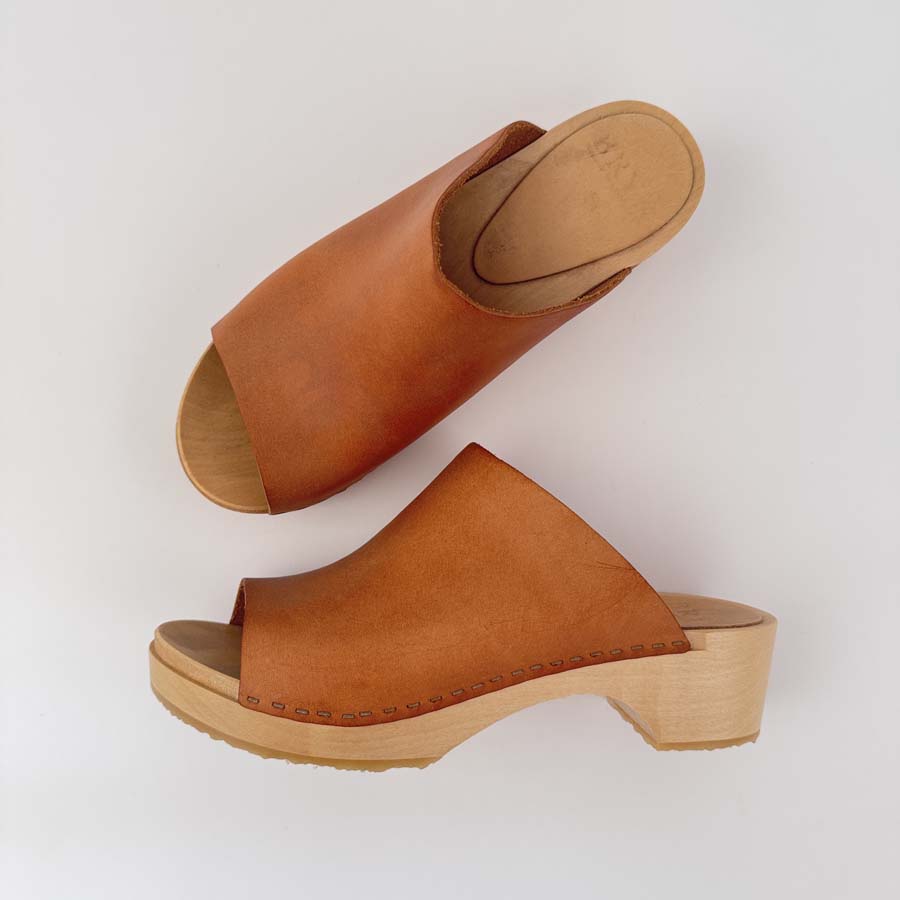 Worker Slide in Natural- Size 5 (T3)